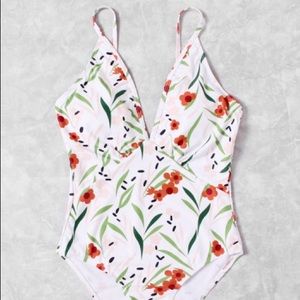 New Never Worn Floral One Piece Bathing Suit